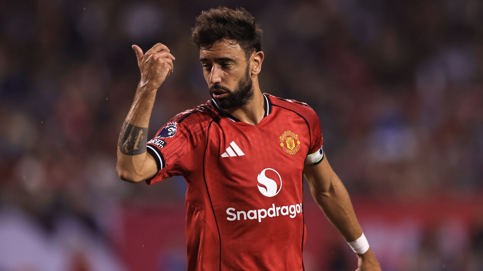 Bruno Fernandes critical of 'lazy' Man Utd display against Everton and hopes for 'one or two' more signings