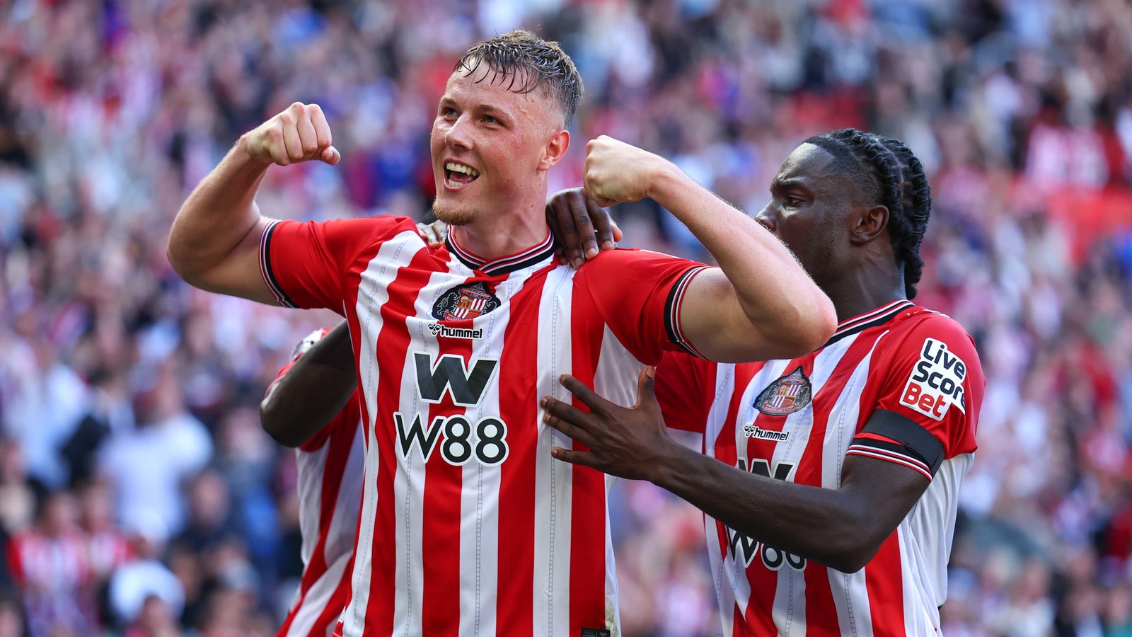https://e0.365dm.com/25/08/1600x900/skysports-dan-ballard-sunderland_6992874.jpg?20250816164249