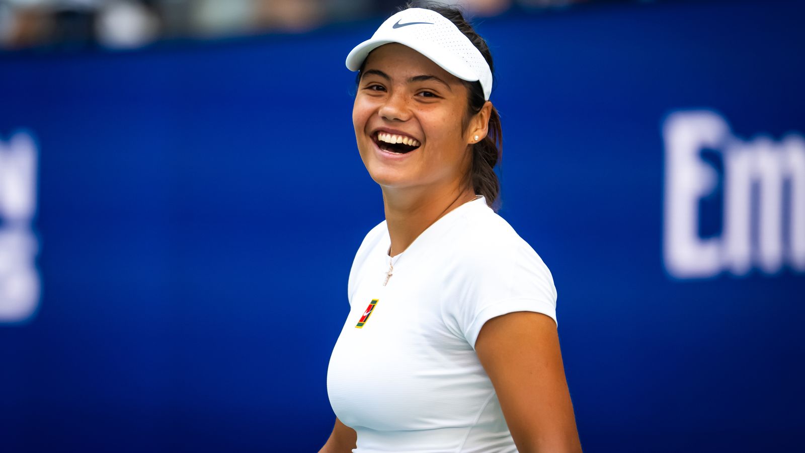 https://e0.365dm.com/25/08/1600x900/skysports-emma-raducanu-tennis_6998240.jpg?20250822211101