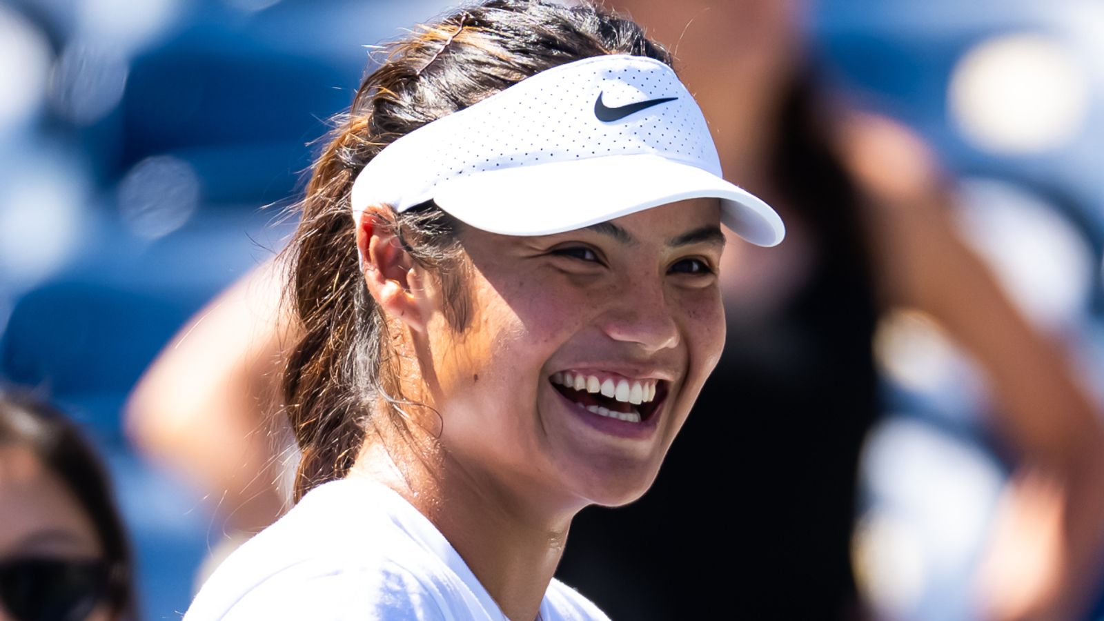 https://e0.365dm.com/25/08/1600x900/skysports-emma-raducanu-us-open-2025_6998499.jpg?20250823104331