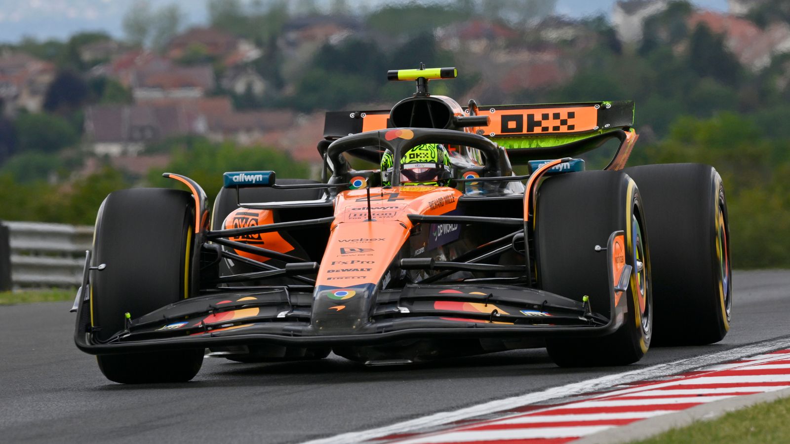https://e0.365dm.com/25/08/1600x900/skysports-f1-lando-norris_6979844.jpg?20250801133702