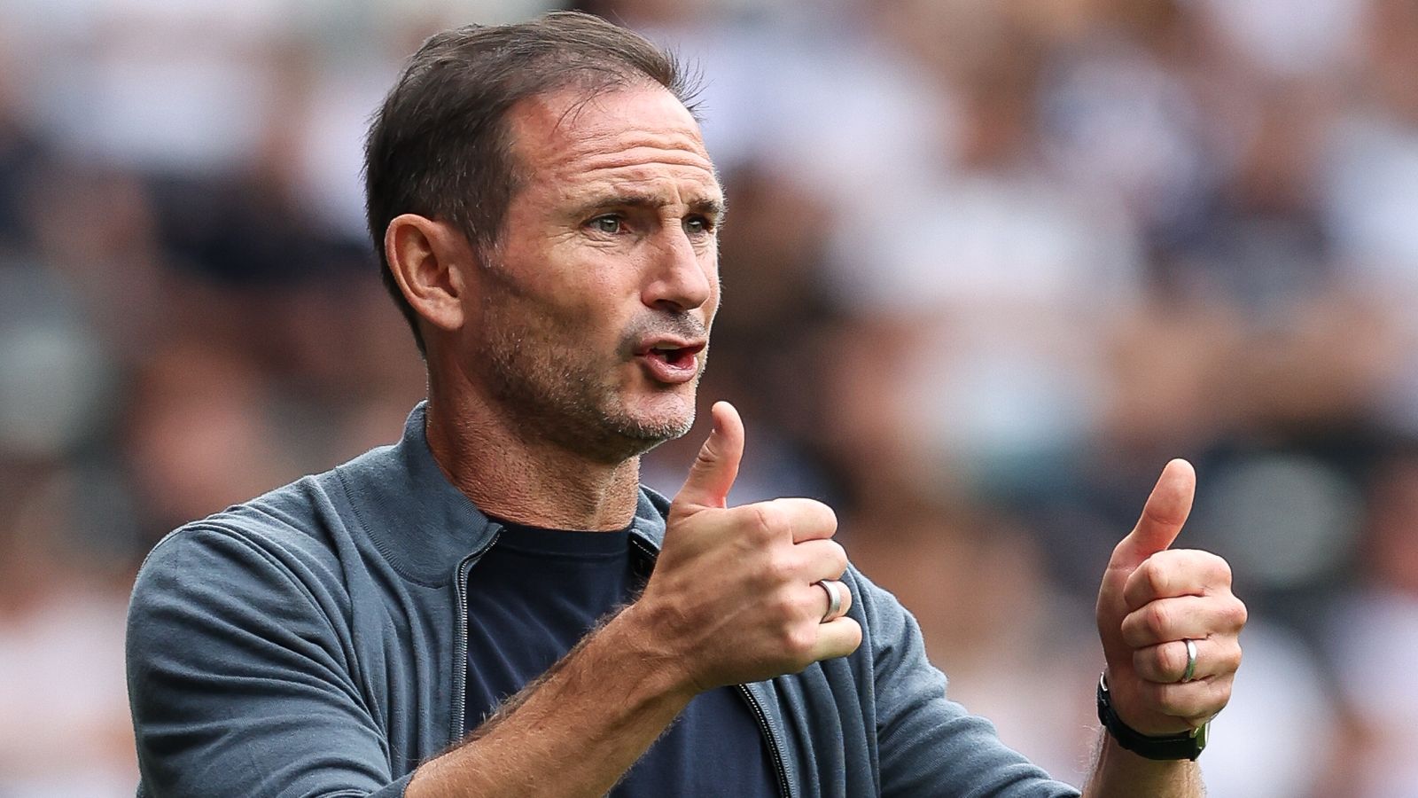 https://e0.365dm.com/25/08/1600x900/skysports-frank-lampard-coventry_6999514.jpg?20250823193911