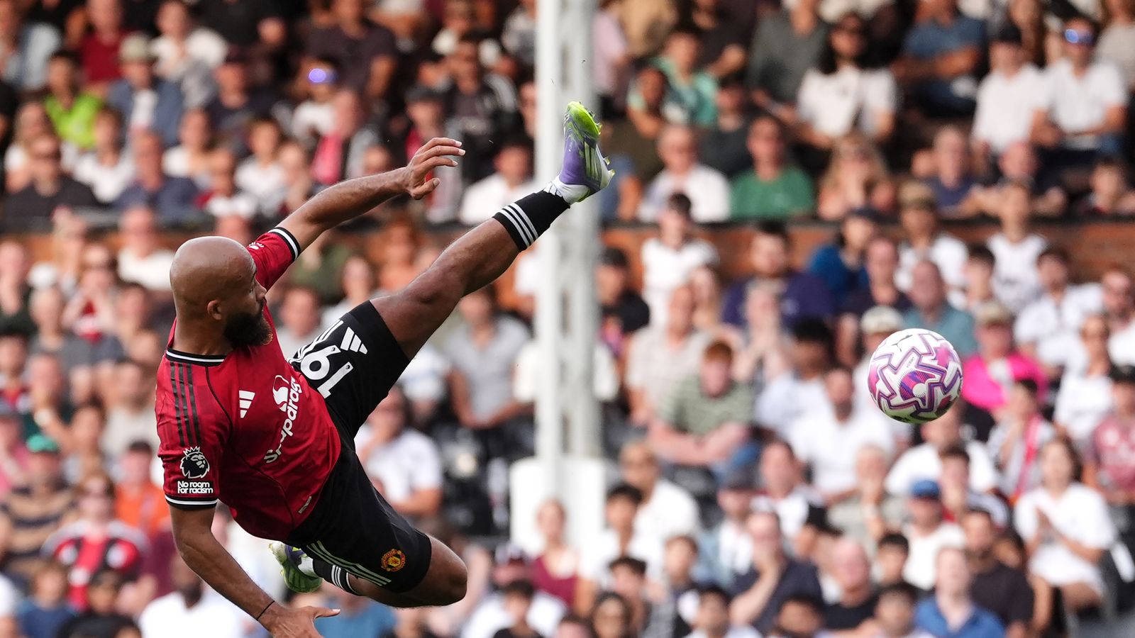 https://e0.365dm.com/25/08/1600x900/skysports-man-utd-fulham_7000515.jpg?20250824201953