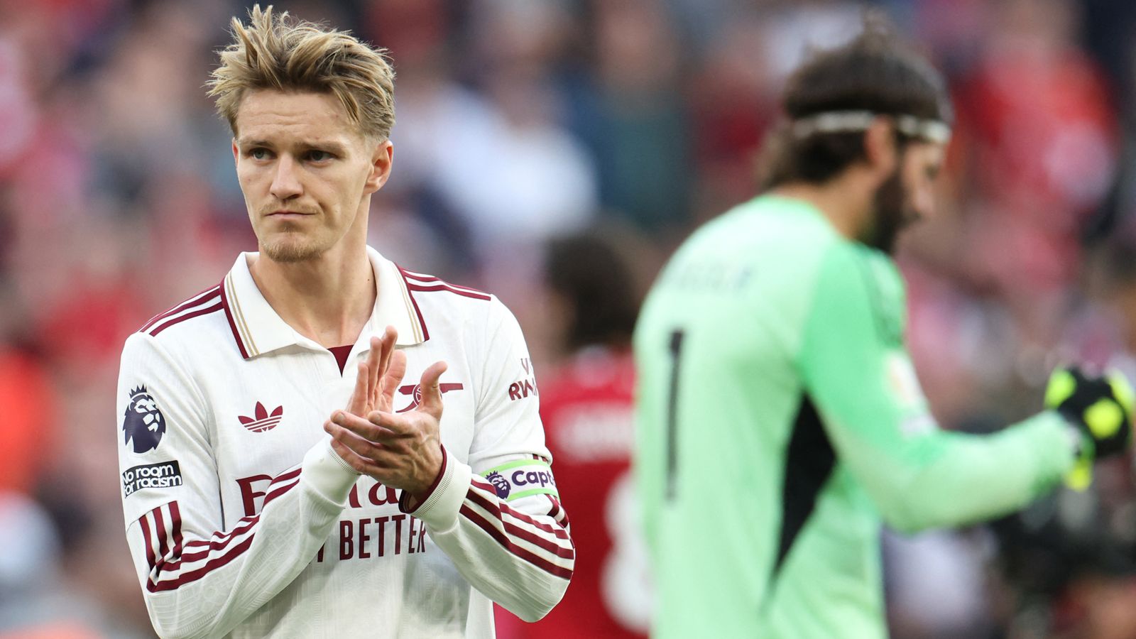 https://e0.365dm.com/25/08/1600x900/skysports-martin-odegaard-arsenal_7007630.jpg?20250831193738