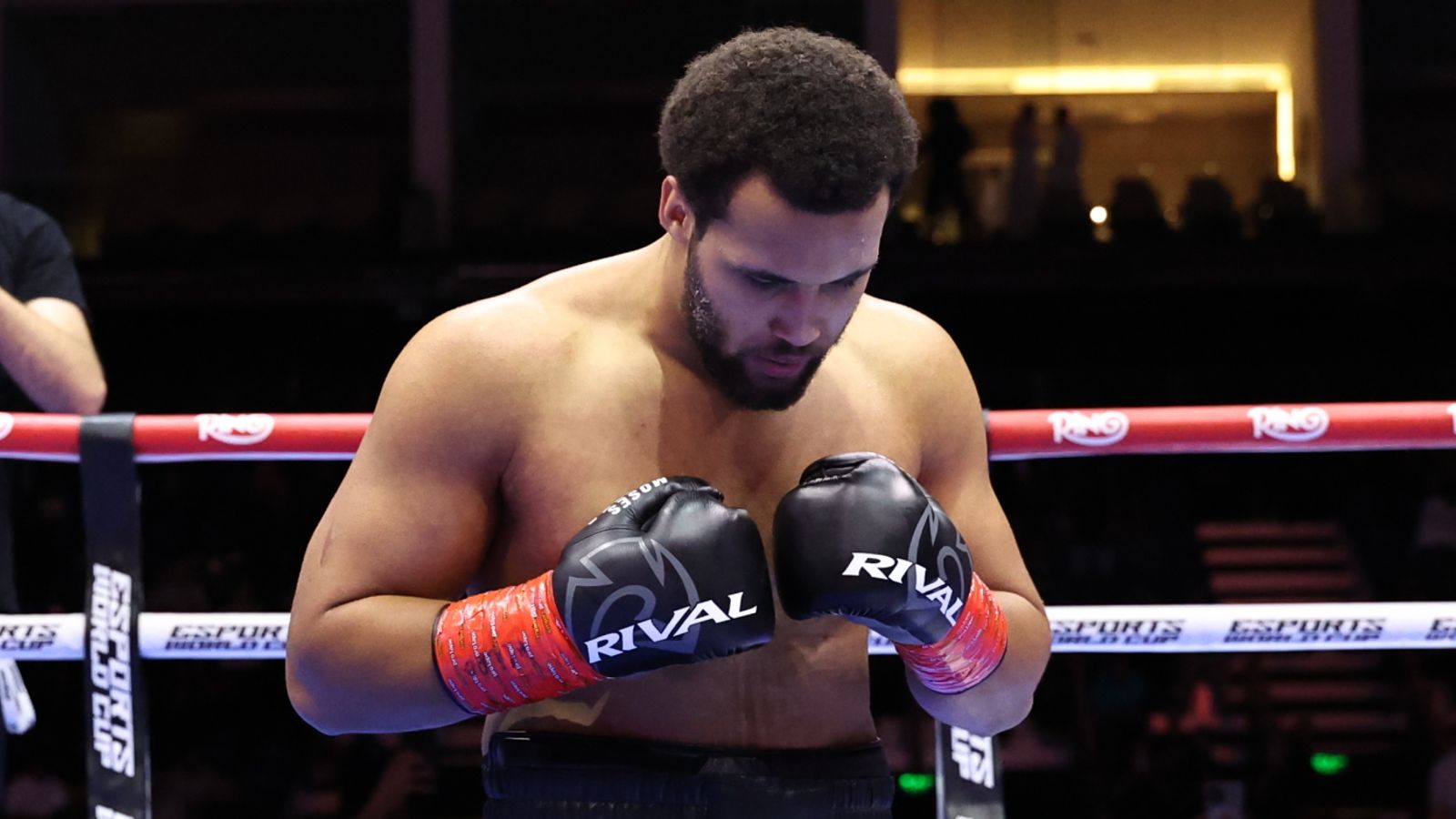 https://e0.365dm.com/25/08/1600x900/skysports-moses-itauma-dillian-whyte_6993339.jpg?20250816224019