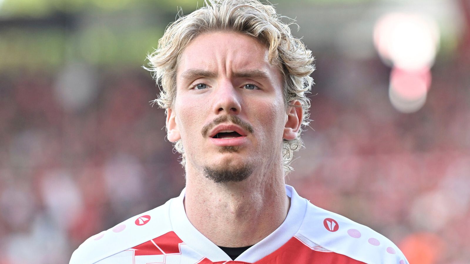 https://e0.365dm.com/25/08/1600x900/skysports-nick-woltemade-stuttgart_7003851.jpg?20250828181214