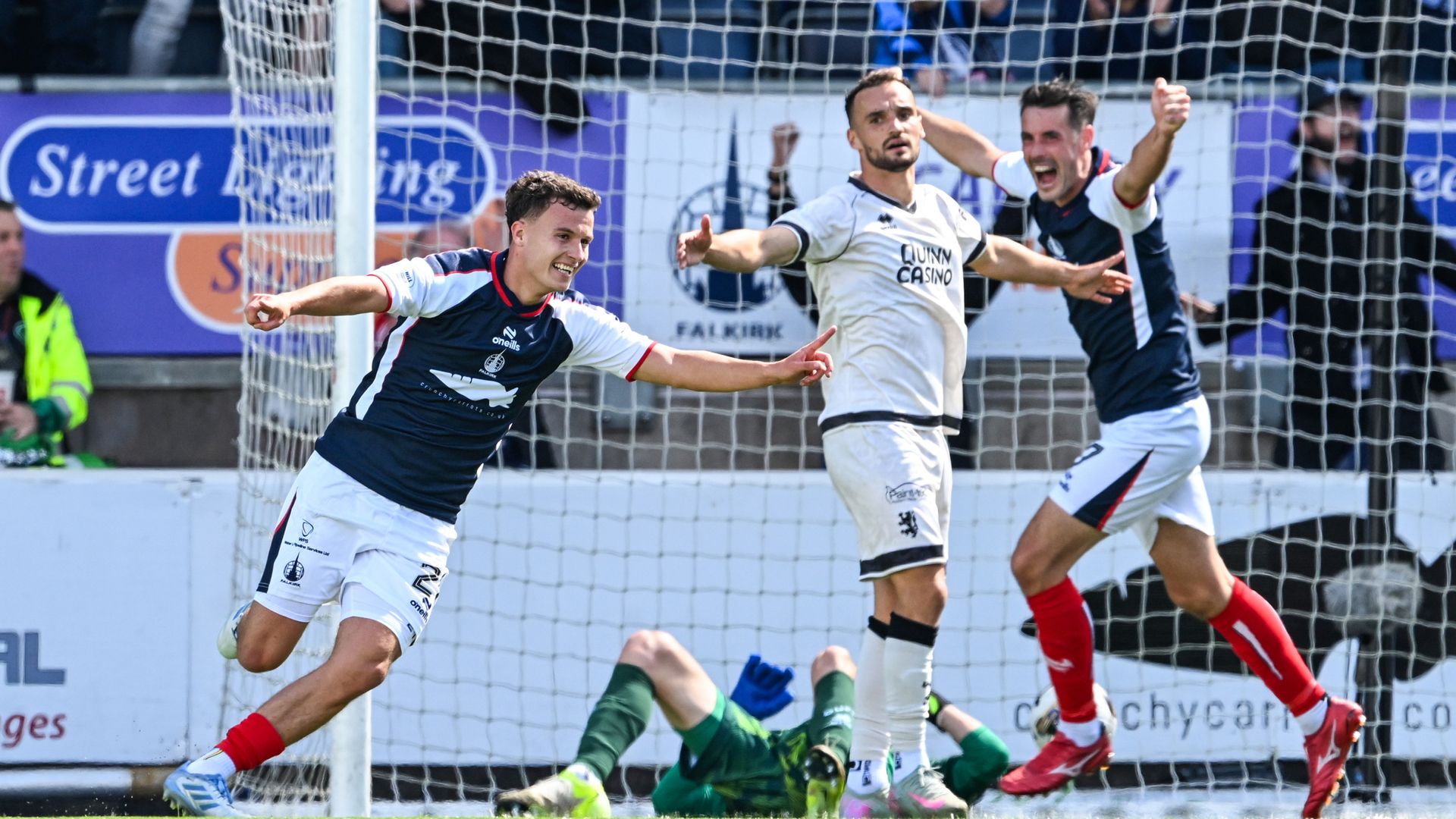 Falkirk come from behind twice to get the point against Dundee United