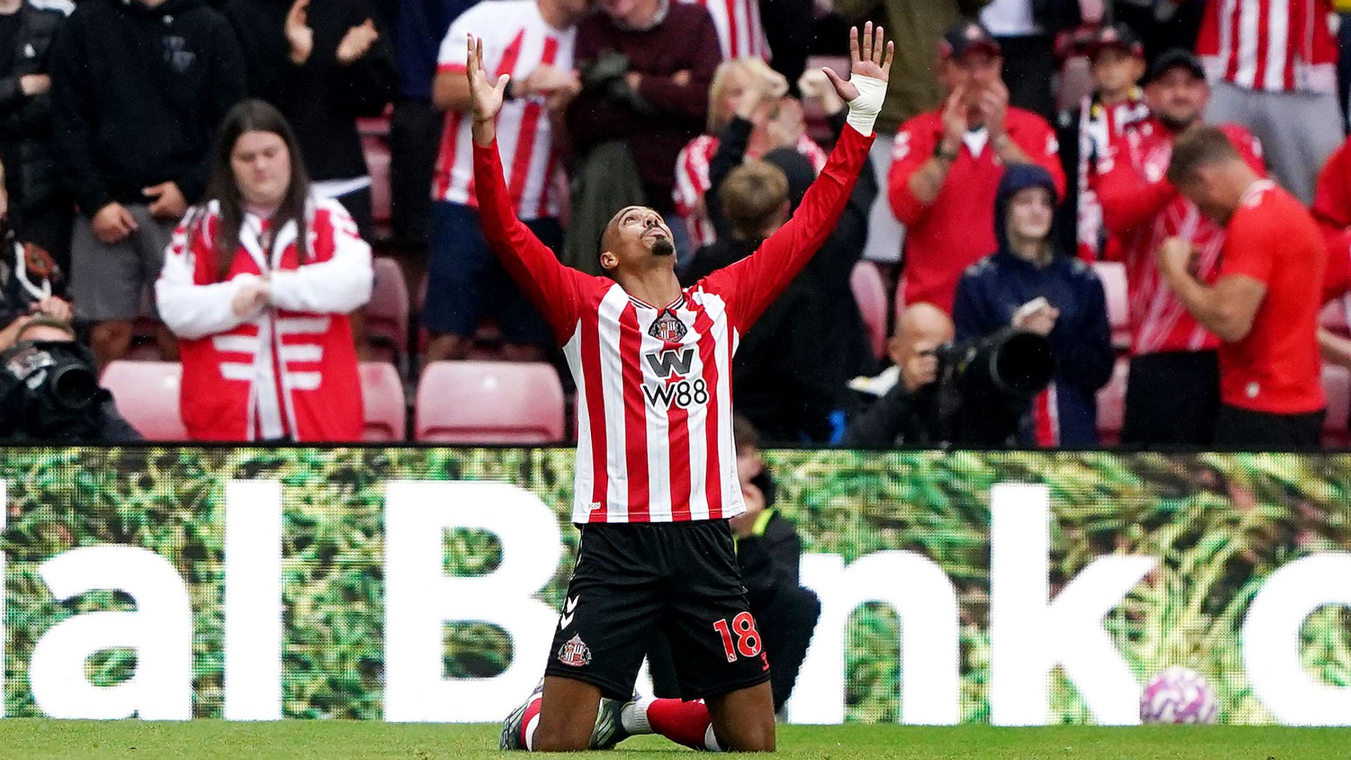 Super-sub Isidor completes Sunderland comeback with 95th-min winner