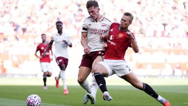 Man Utd's Matthijs de Ligt (right) and Arsenal's Viktor Gyokeres battle for the ball