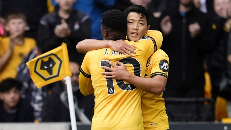 Hee-Chan Hwang celebrates Wolves' equaliser
