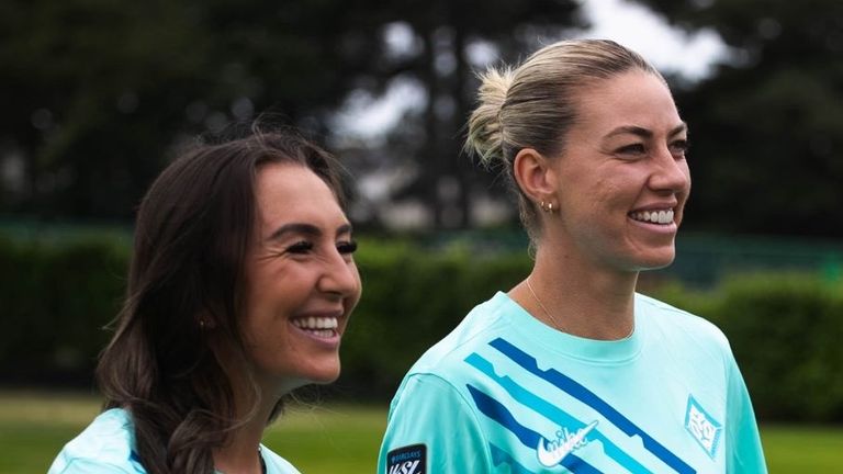 London City Lionesses have completed the signings of Katie Zelem and Alanna Kennedy