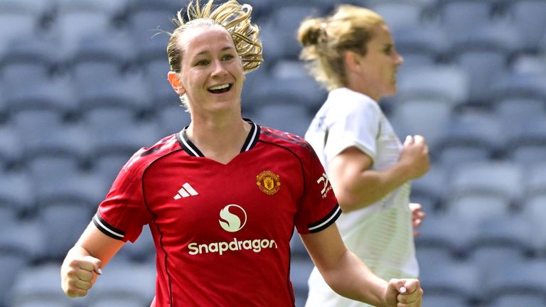 Elisabeth Terland scored a hat-trick as Man Utd thrashed PSV
