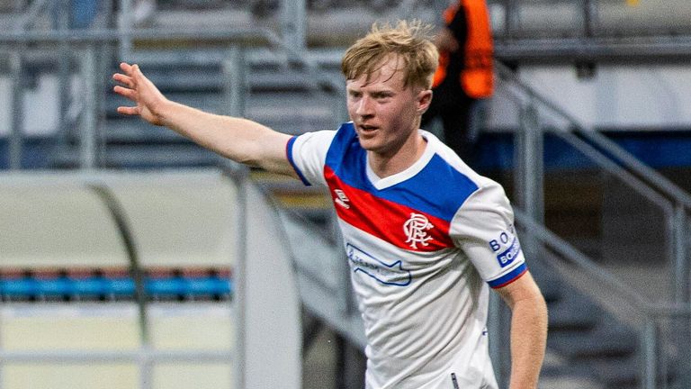 Plazen, República Checa -12 de agosto: Lial Cameron (R) de los Rangers en la tercera ronda de la UEFA Champions League, entre Victoria Plazen y Rangers durante el partido de vuelta, agosto de 2025, 2025, Playzen, 2025. (Foto de Alan Harvey / SNS Group)