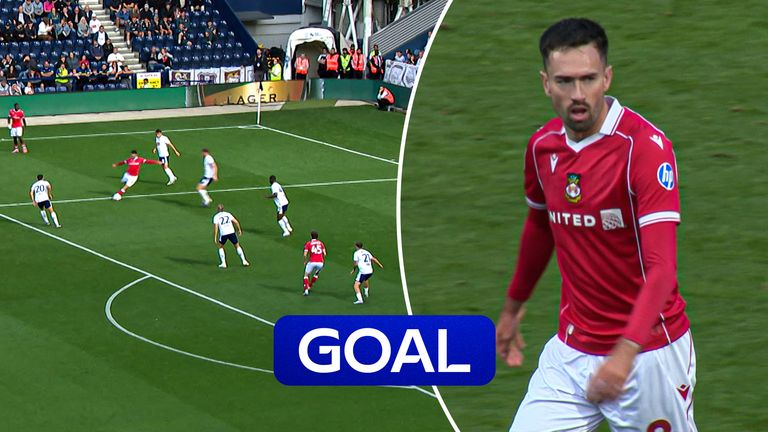 Ryan Hardie scores screamer for Wrexham!