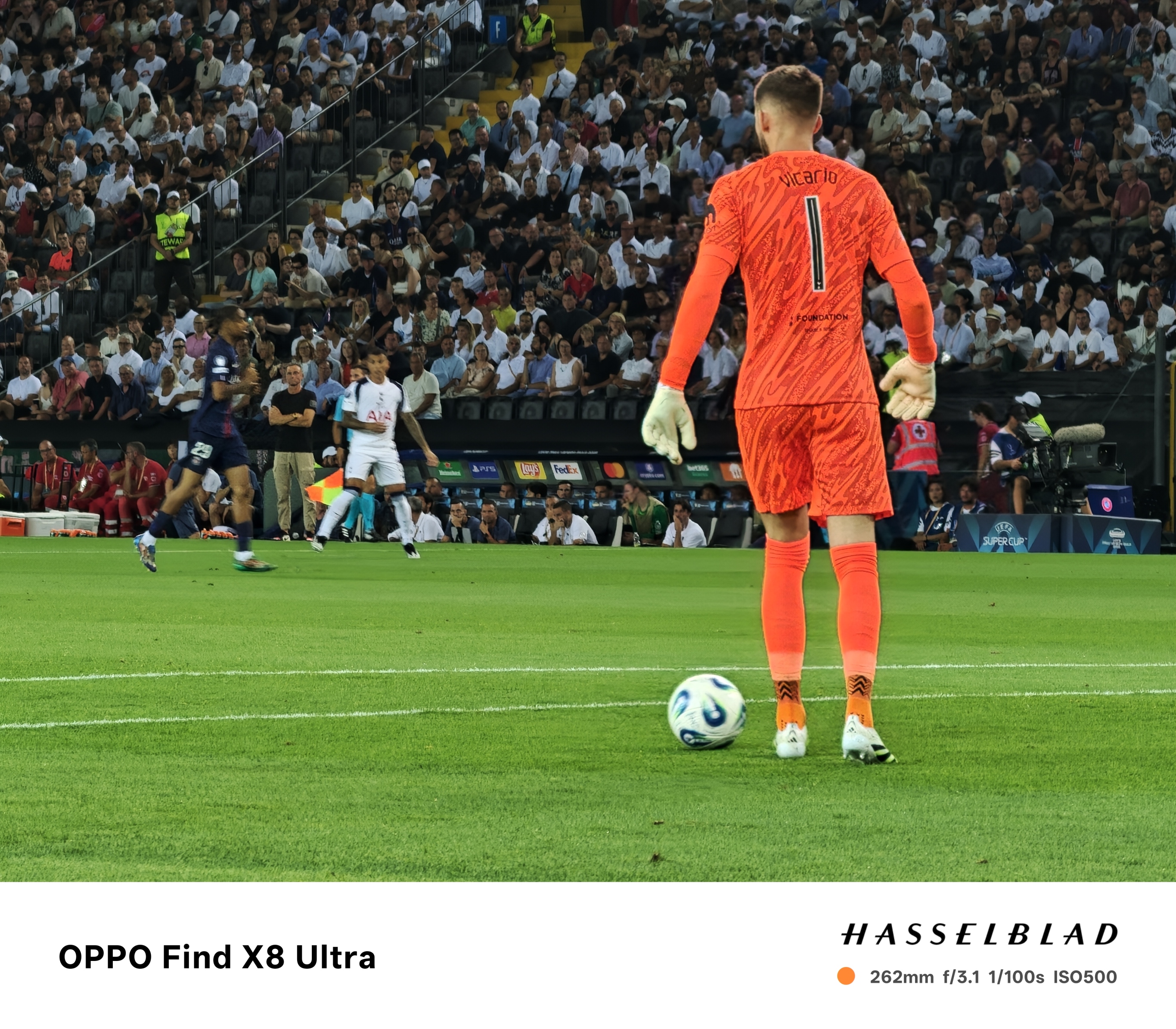 Guglielmo Vicario on the ball for Tottenham in the Super Cup
