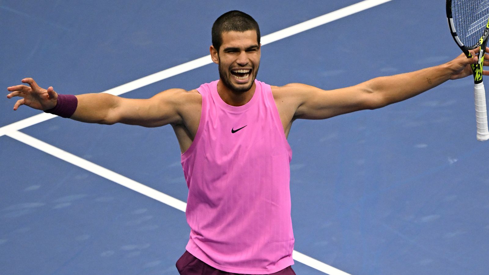https://e0.365dm.com/25/09/1600x900/skysports-carlos-alcaraz-tennis_7014391.jpg?20250908131010