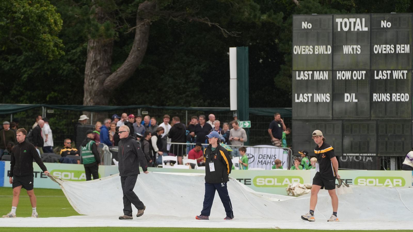 https://e0.365dm.com/25/09/1600x900/skysports-england-ireland-malahide_7025268.jpg?20250919145536
