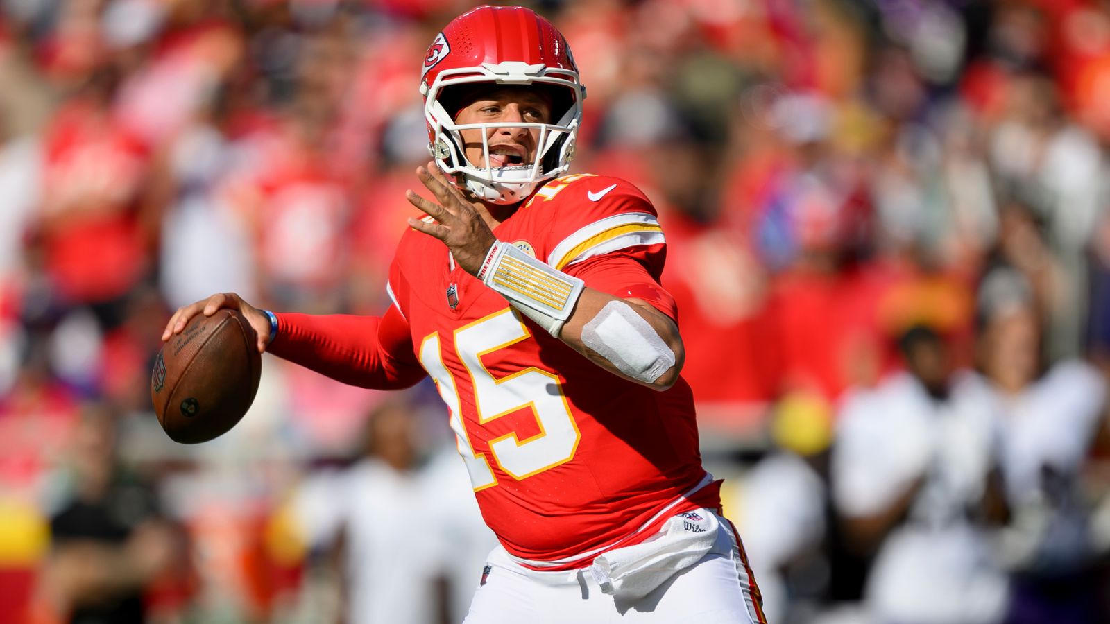 NFL scores: Patrick Mahomes surpasses Aaron Rodgers to make history as Kansas  City Chiefs run riot against Baltimore Ravens | NFL News | Sky Sports
