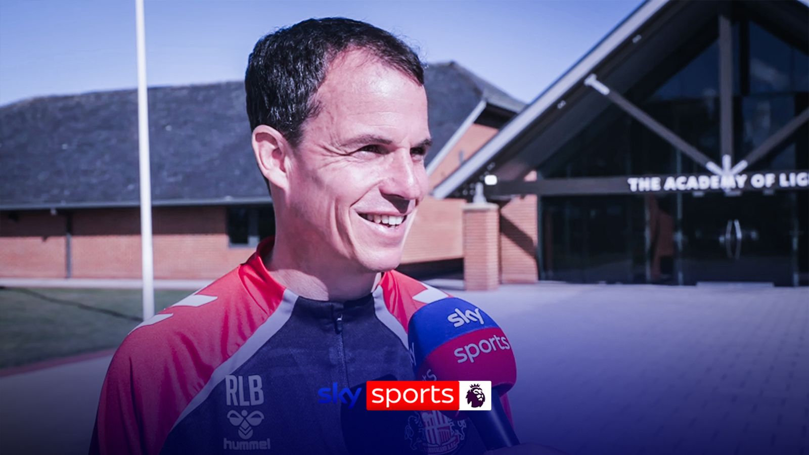 https://e0.365dm.com/25/09/1600x900/skysports-regis-le-bris-sunderland_7031341.jpg?20250925134710