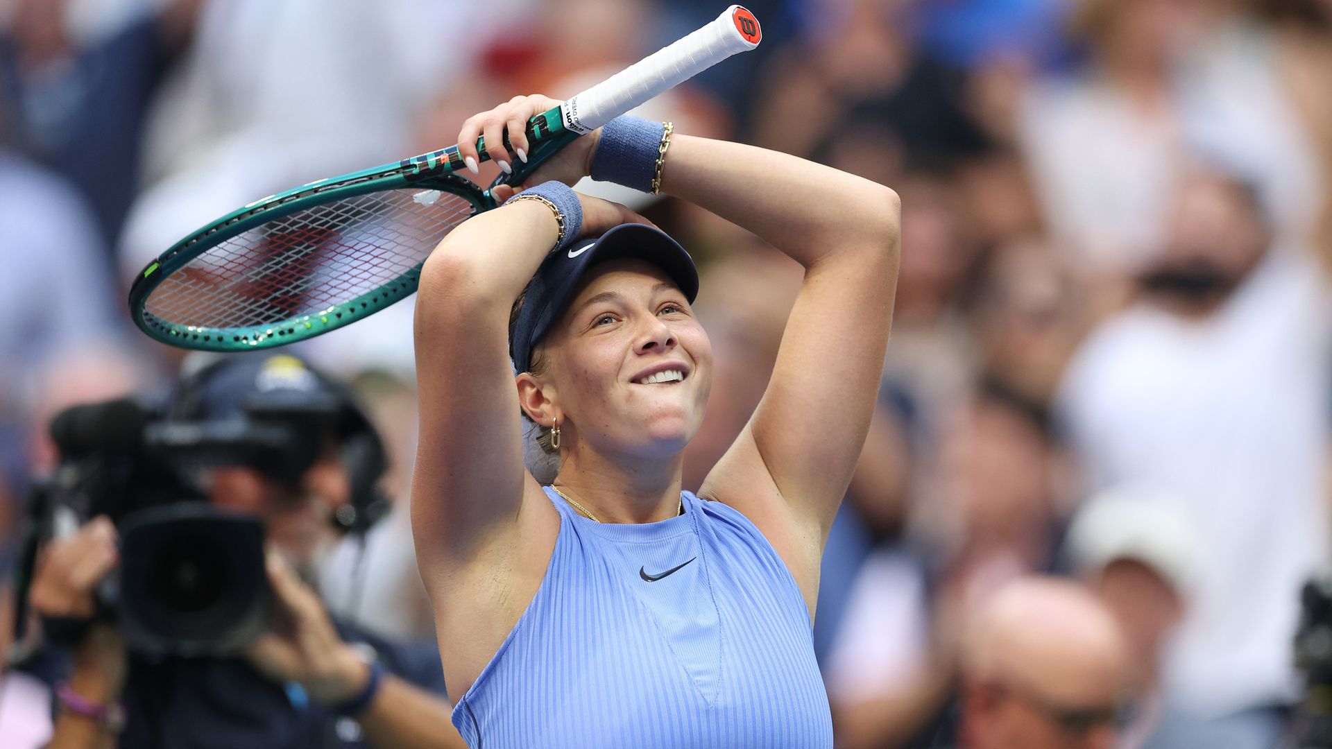 Anisimova stuns Swiatek to avenge Wimbledon final humiliation