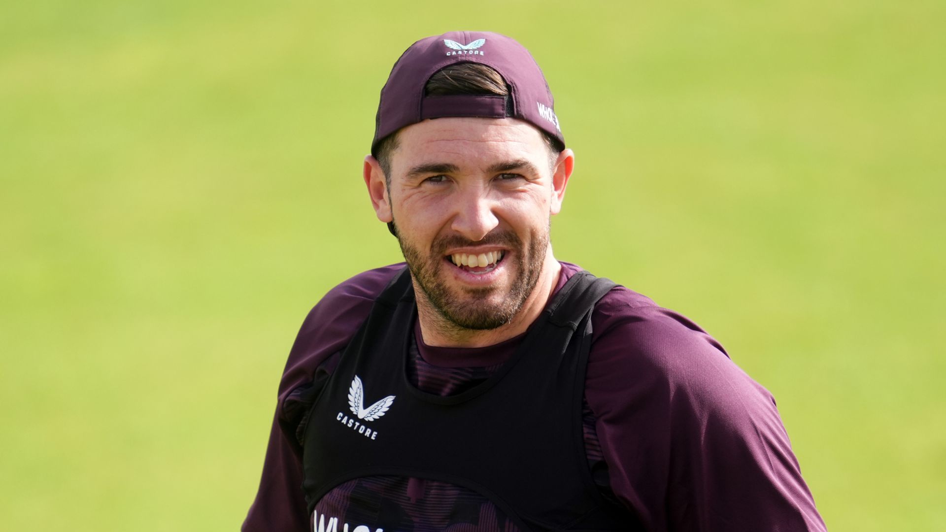 England make one change to team for third ODI against South Africa