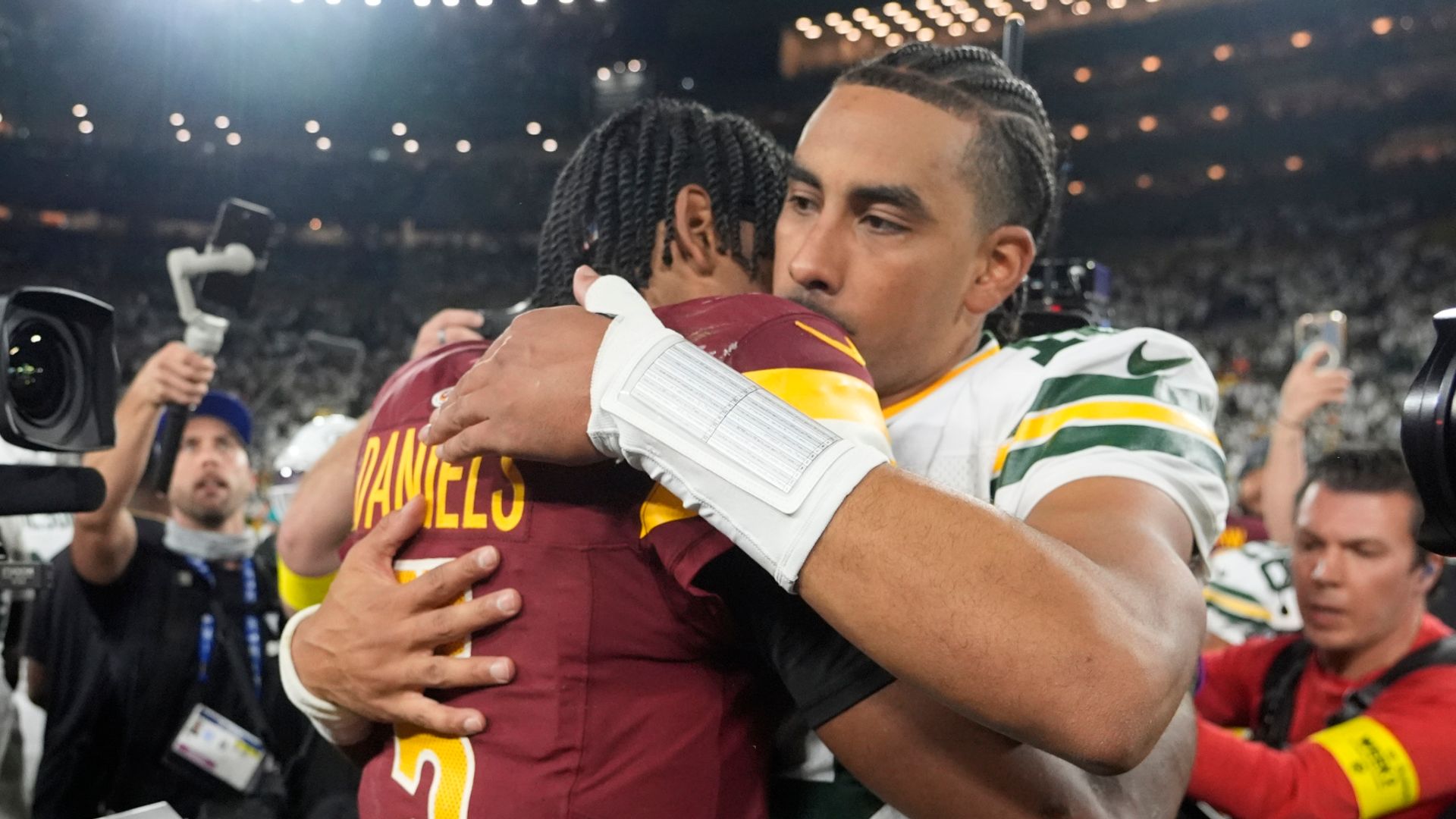 Love stars as Packers beat Commanders to continue perfect start