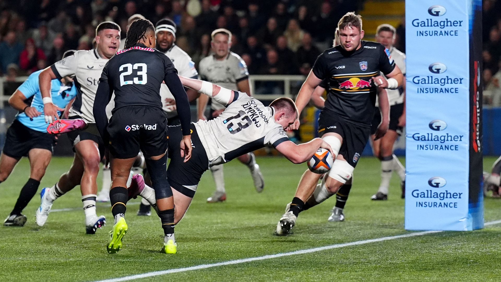 Farrell returns to lead Saracens to Newcastle victory