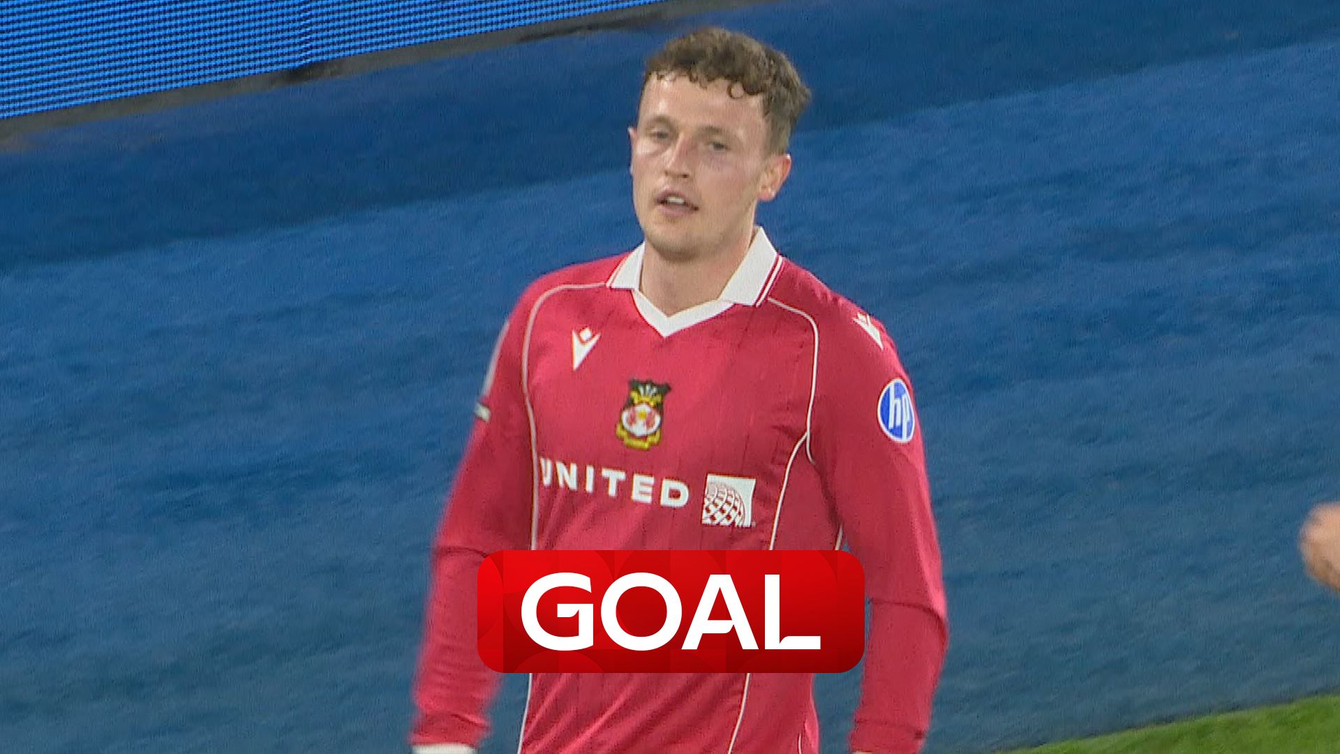 'Wrexham score, they always do!' | Broadhead levels the scoring against Leicester
