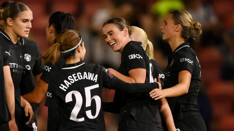 Grace Clinton scored on her Manchester City debut