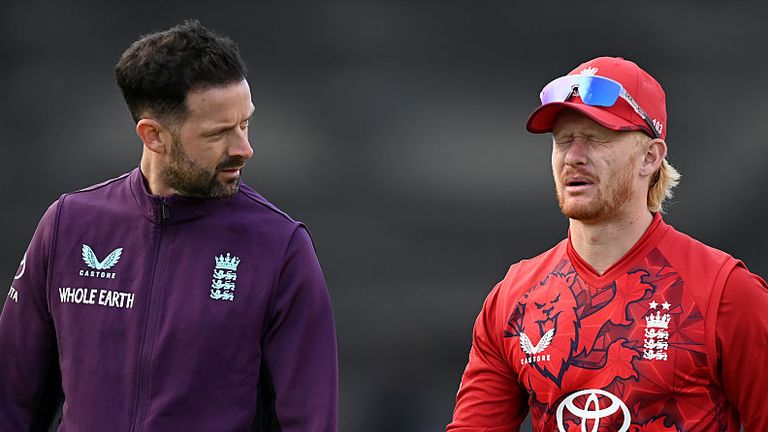Jordan Cox walks off injured after hurting his knee whilst fielding for England during their T20I against Ireland