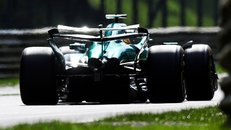 DRS 2011 मध्ये F1 मध्ये सादर करण्यात आले होते परंतु 2025 नंतर वापरले जाणार नाही