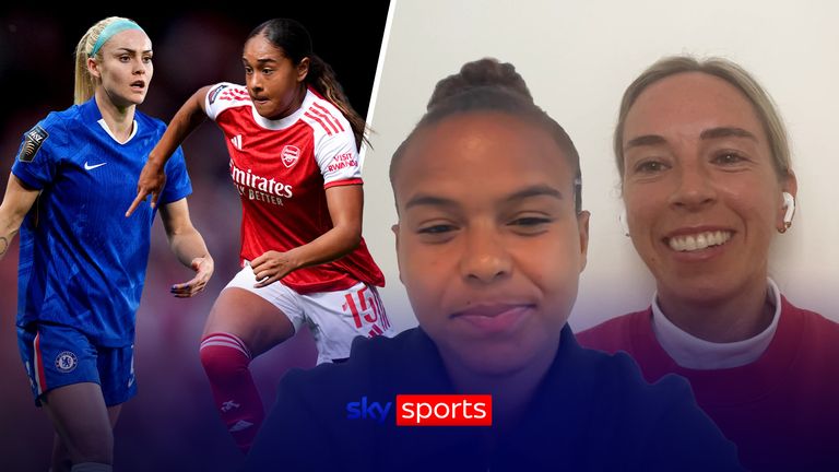 Nikita Parris y Jordan Nobbs en Olivia Smith, Ellie Carpenter y Molly Pike.