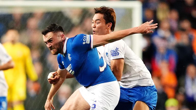 John Souttar cīņas ar Hyeon-gyu Oh