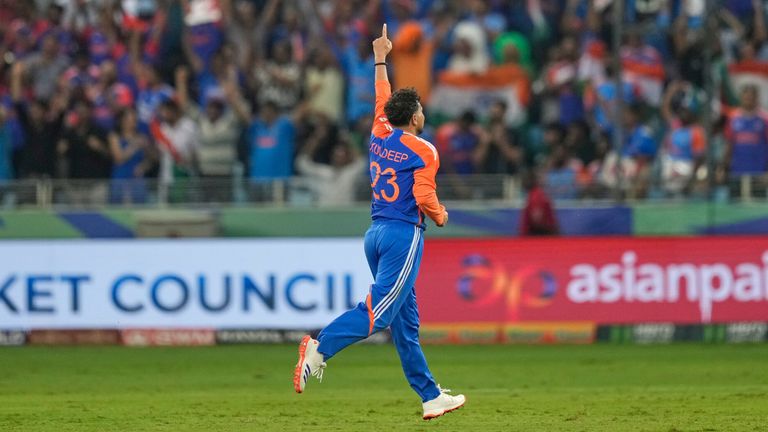 Asia Cup Final में भारत ने रचा इतिहास, पाकिस्तान कप्तान का गुस्सा कैमरे में कैद !!