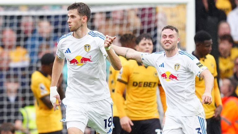 Antons Stahs svin pēc Līdsas izšaušanas 2-1 pārsvarā pret vilkiem