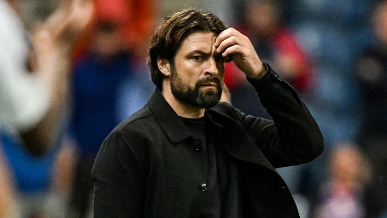 GLASGOW, SCOTLAND - SEPTEMBER 25: Rangers Head Coach Russell Martin during a UEFA Europa League match between Rangers and KRC Genk at Ibrox Stadium, on September 25, 2025, in Glasgow, Scotland. (Photo by Rob Casey / SNS Group)