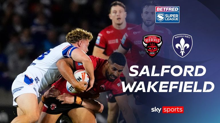 Salford Red Devils ve Wakefield Trinity arasındaki Süper Lig çatışmasından vurgular.