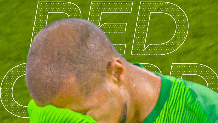 Sanchez is sent off for Chelsea at Man Utd