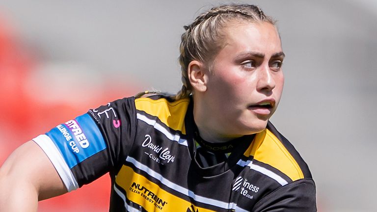 Picture by Allan McKenzie/SWpix.com - 11/05/2025 - Rugby League - Betfred Women's Challenge Cup Semi Final - St Helens v York Valkyrie - The Totally Wicked Stadium, St Helens, England - York's Sinead Peach.