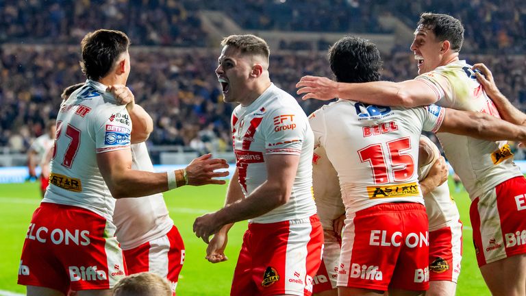 Picture by Allan McKenzie/SWpix.com - 27/09/2025 - Rugby League - Betfred Super League Eliminator - Leeds Rhinos v St Helens - AMT Headingley, Leeds, England - St Helens' Jack Welsby and team mates celebrate victory over Leeds.
