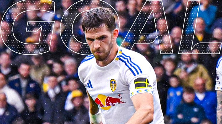 Stach scores a free kick for Leeds against Wolves