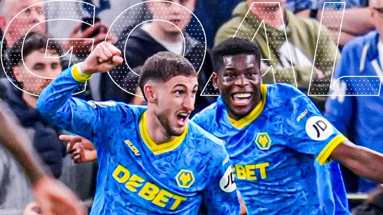 Bueno scores for Wolves against Spurs