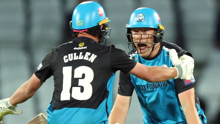 Worcestershire Rapids' Henry Cullen and Matthew Waite celebrate victory over Hampshire
