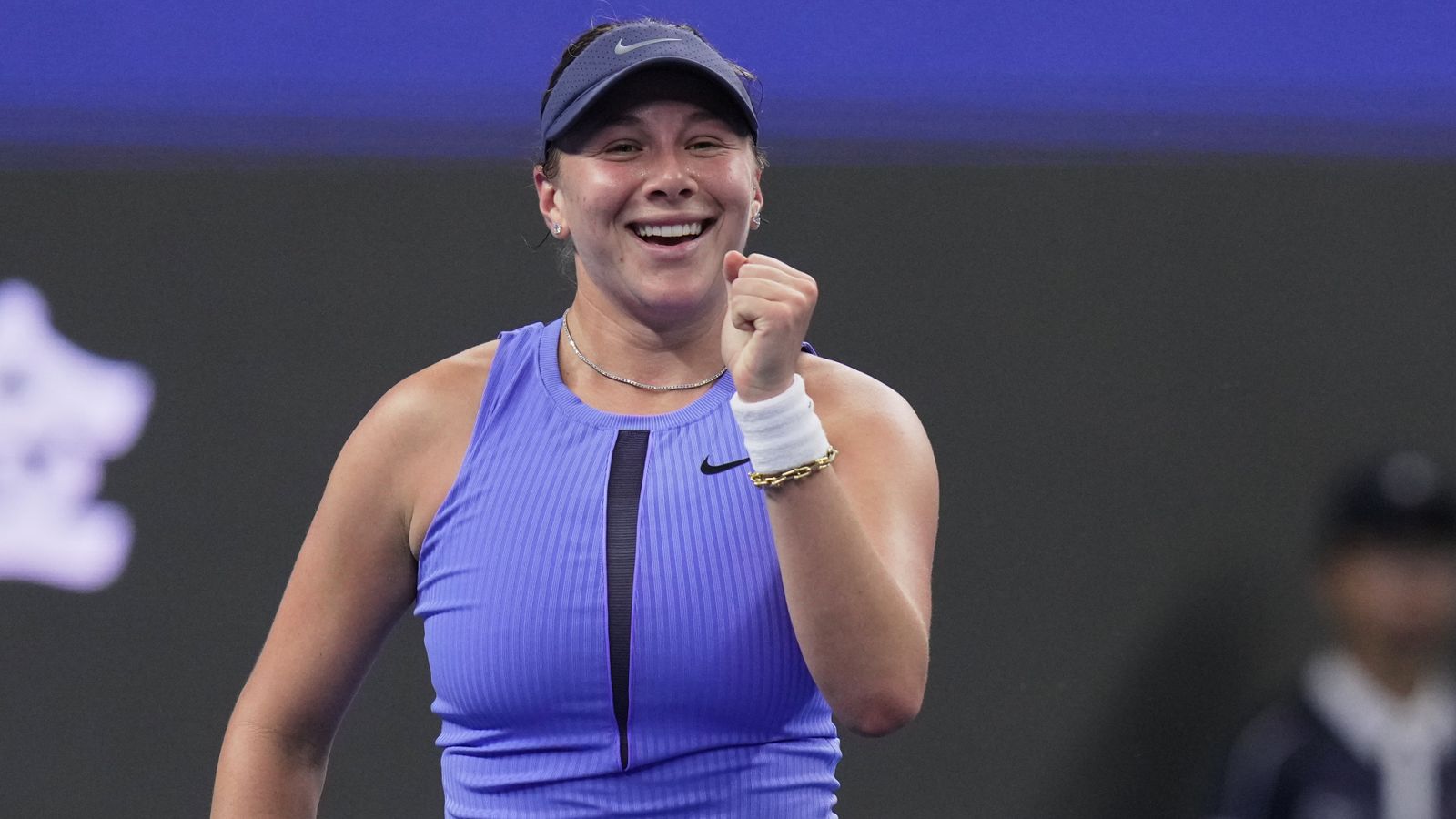 https://e0.365dm.com/25/10/1600x900/skysports-amanda-anisimova_7040835.jpg?20251004085029