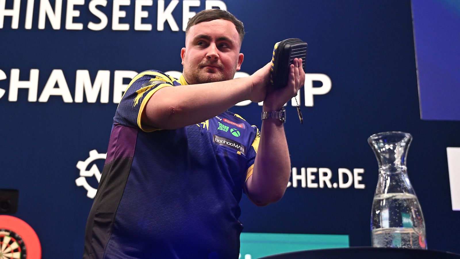 Littler closes in on world No 1 after opening win at European Championship