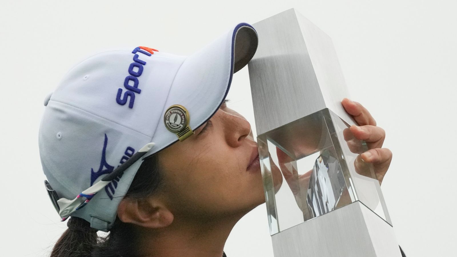 LPGA Tour: Sei Young Kim claims four-shot victorty a BMW Ladies Championship to end five-year winless run