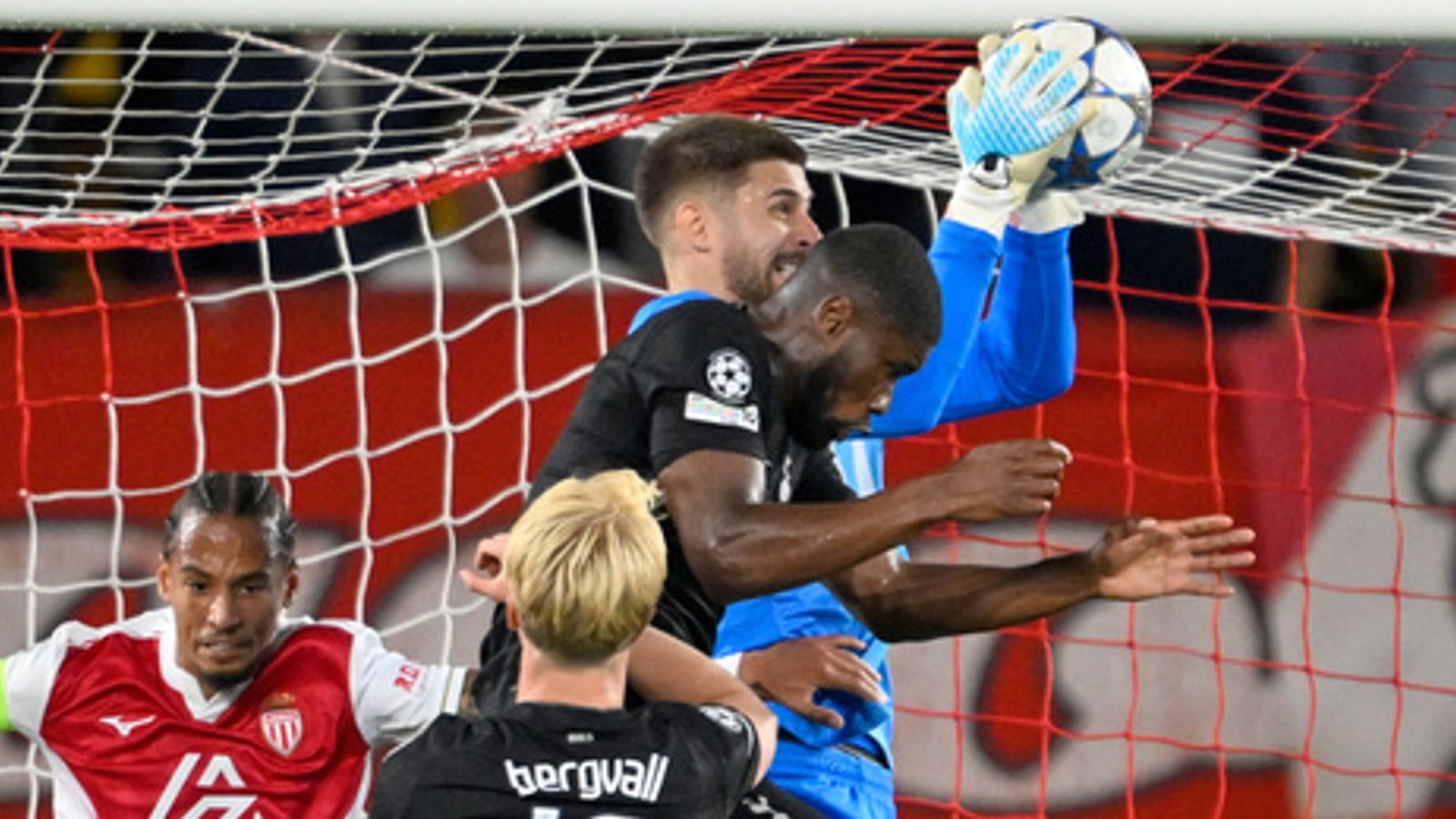 Monaco 0-0 Tottenham: Guglielmo Vicario heroics help Spurs to fortunate goalless draw in Champions League - Sky Sports Monaco 0-0 Tottenham: Guglielmo Vicario heroics help Spurs to fortunate goalless draw in Champions League - Sky Sports