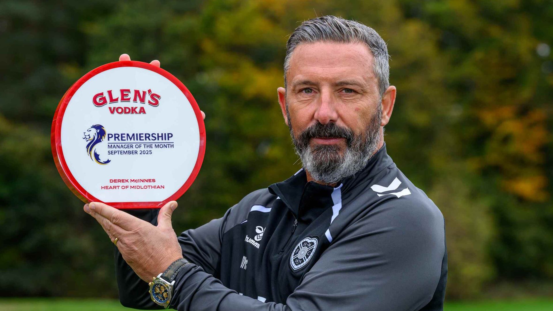 Manager of month McInnes: Hearts my focus, not Rangers speculation