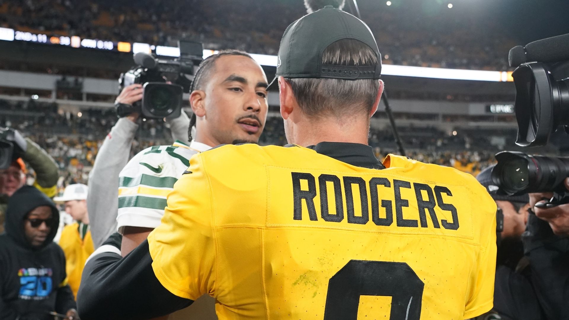 Rodgers beaten by Love's Packers in first game against former team