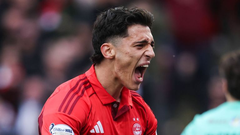 Marko Lazetic made it 4-0 for Aberdeen vs Dundee